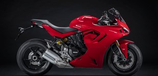 Ducati SuperSport 950 2021 vs Aprilia Tuono V4 1100 2022