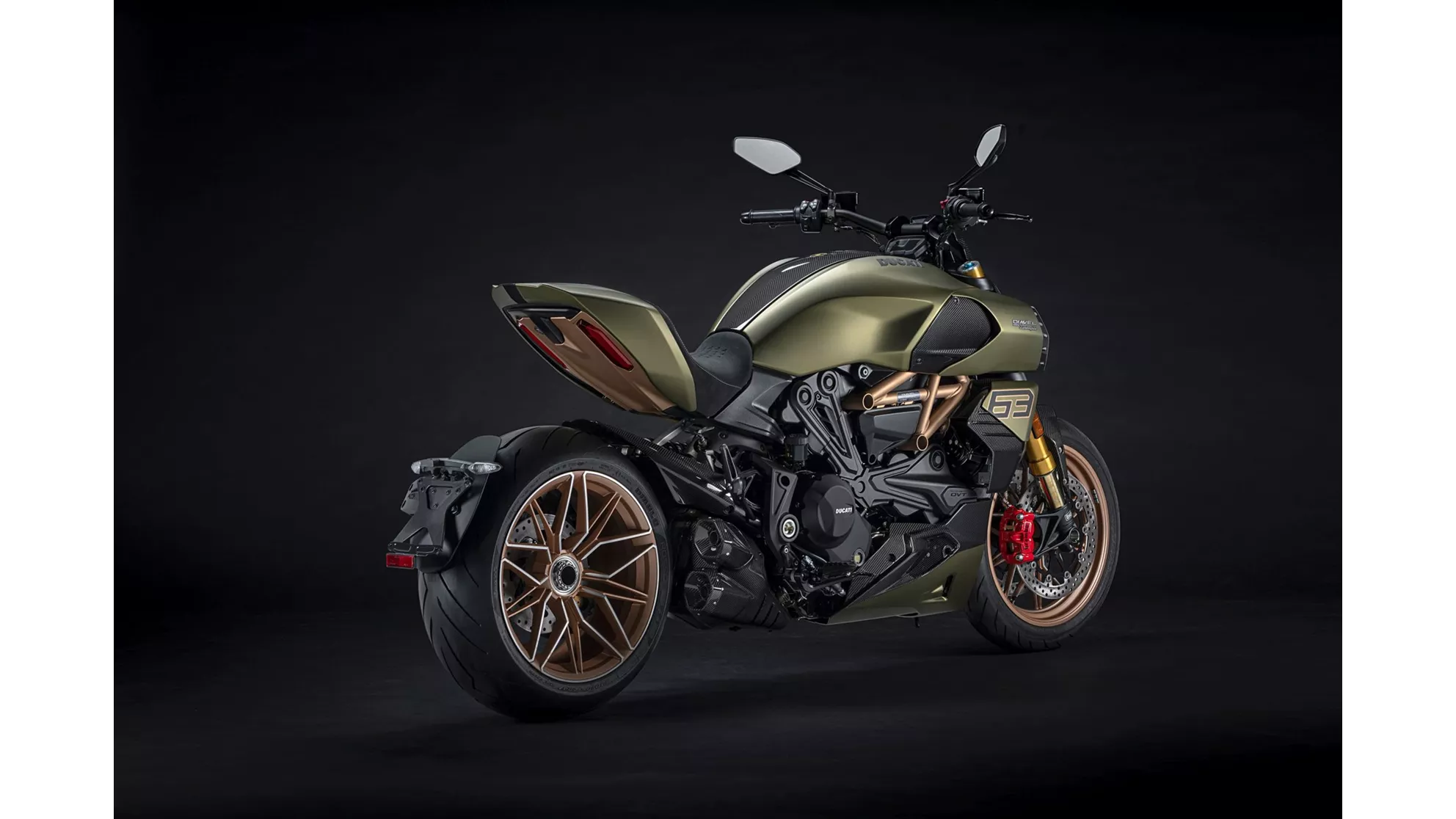 Ducati Diavel 1260 Lamborghini - Image 2 Ducati Diavel 1260 Lamborghini - Image 2