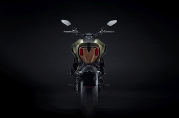 Ducati Diavel 1260 Lamborghini 2021 - Bild 6 Ducati Diavel 1260 Lamborghini 2021 - Bild 6