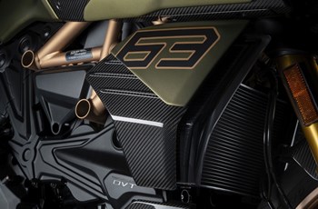 Ducati Diavel 1260 Lamborghini 2021 - Bild 18 Ducati Diavel 1260 Lamborghini 2021 - Bild 18