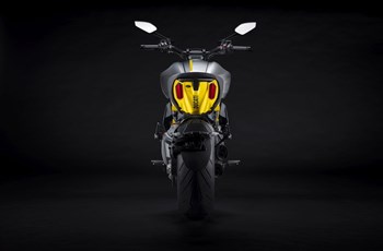 Ducati Diavel 1260 S Black and Steel 2021 - Bild 5