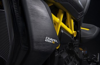 Ducati Diavel 1260 S Black and Steel 2021 - Bild 30