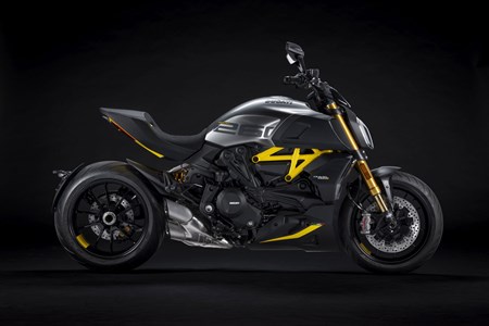 Ducati Diavel 1260 S Black and Steel 2021