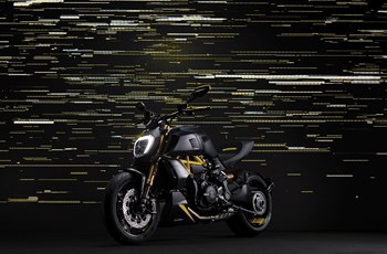 Ducati Diavel 1260 S Black and Steel 2021 - Bild 31