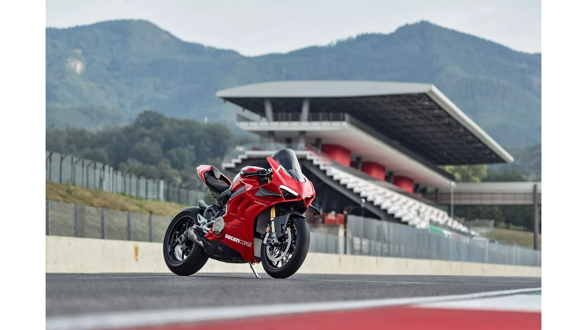 Ducati Panigale V4 R - Image 7 Ducati Panigale V4 R - Image 7