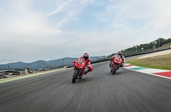 Ducati Panigale V4 R 2021 - Bild 22 Ducati Panigale V4 R 2021 - Bild 22