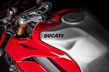 Ducati Panigale V4 R 2021 - Bild 30 Ducati Panigale V4 R 2021 - Bild 30