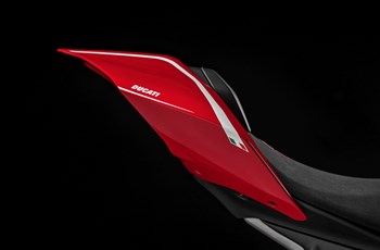 Ducati Panigale V4 R 2021 - Bild 47 Ducati Panigale V4 R 2021 - Bild 47