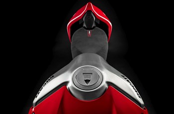 Ducati Panigale V4 R 2021 - Bild 74 Ducati Panigale V4 R 2021 - Bild 74