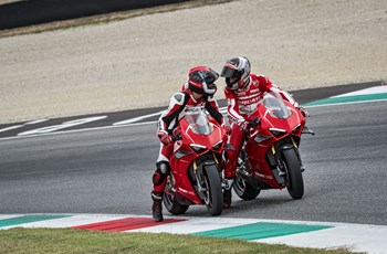 Ducati Panigale V4 R 2021 - Bild 81 Ducati Panigale V4 R 2021 - Bild 81