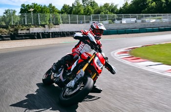 Ducati Hypermotard 950 SP 2021 - Bild 5 Ducati Hypermotard 950 SP 2021 - Bild 5