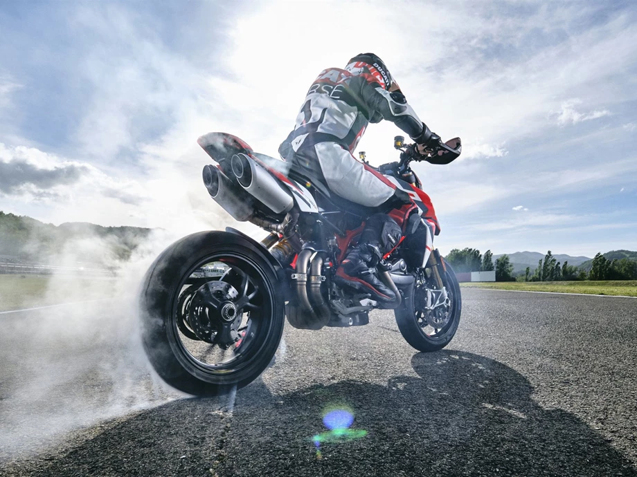 Ducati Hypermotard 950 SP Bild 21: Ducati Hypermotard 950 SP
