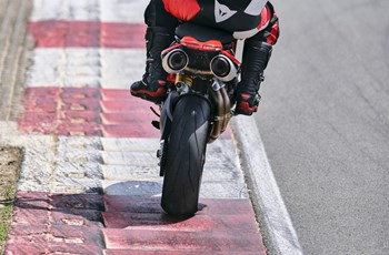 Ducati Hypermotard 950 SP 2021 - Bild 24 Ducati Hypermotard 950 SP 2021 - Bild 24