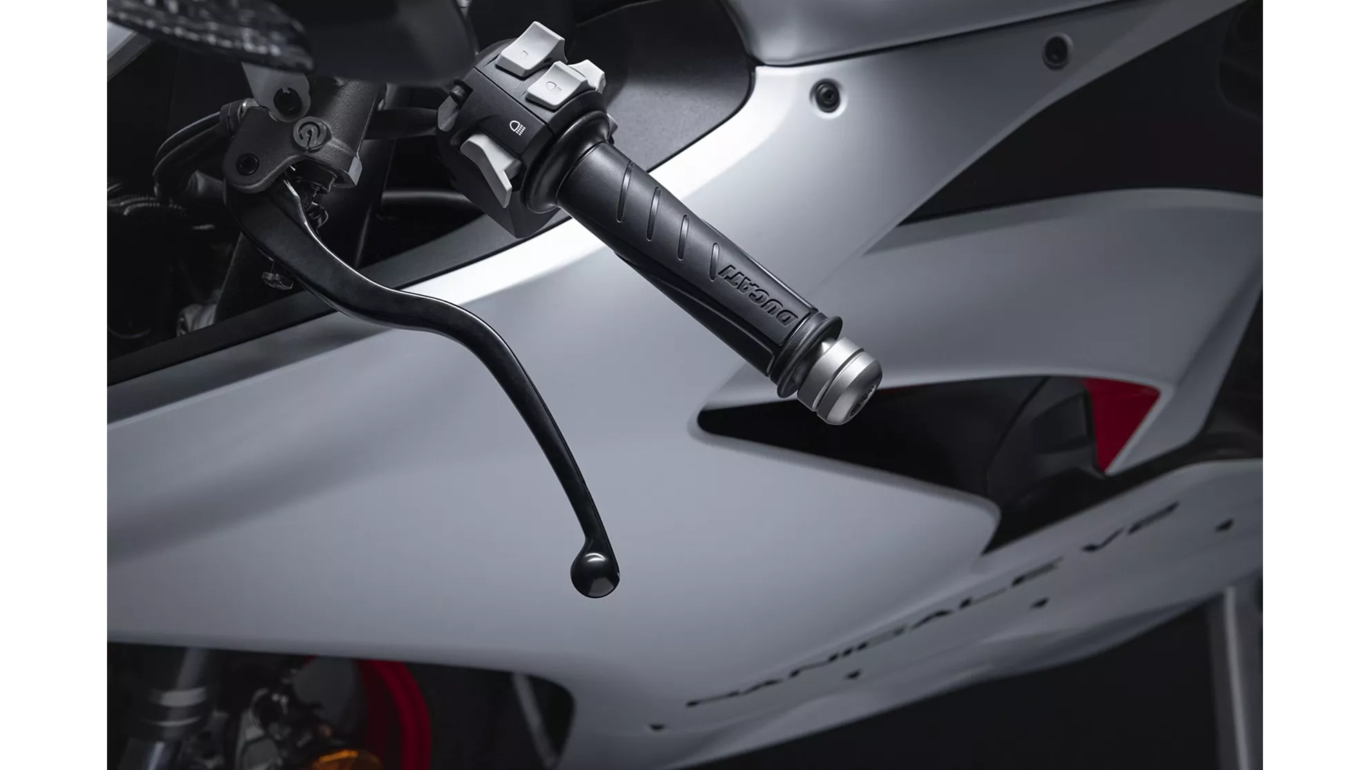 Ducati Panigale V2 - Image 12 Ducati Panigale V2 - Image 12