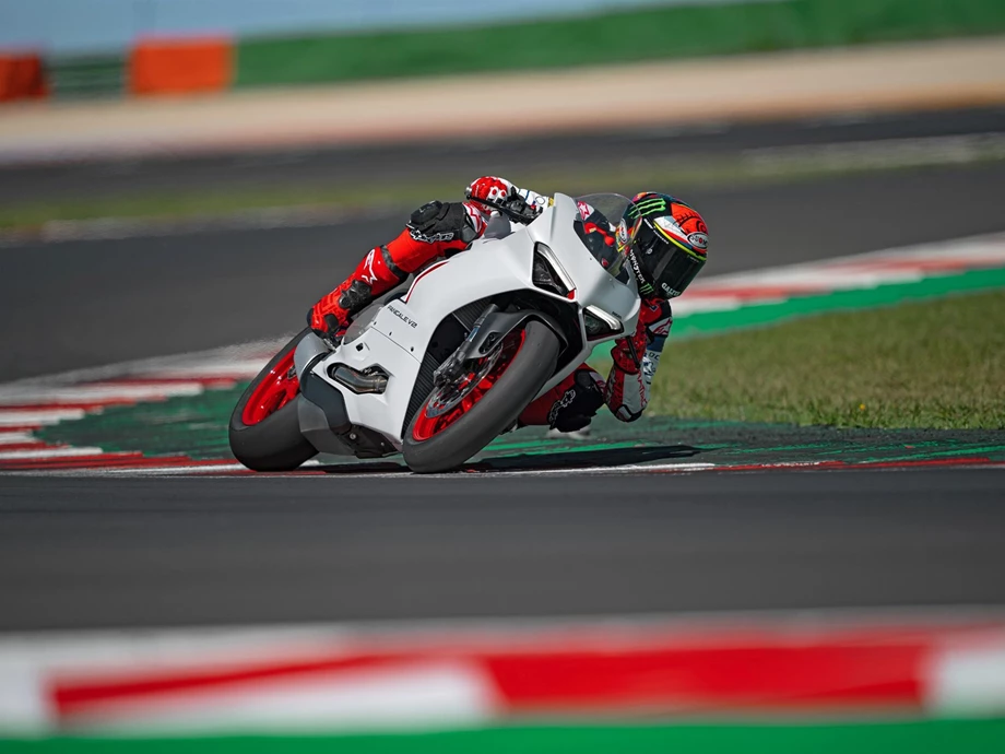 Ducati Panigale V2 Bild 19: Ducati Panigale V2