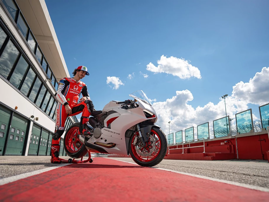 Ducati Panigale V2 Bild 24: Ducati Panigale V2