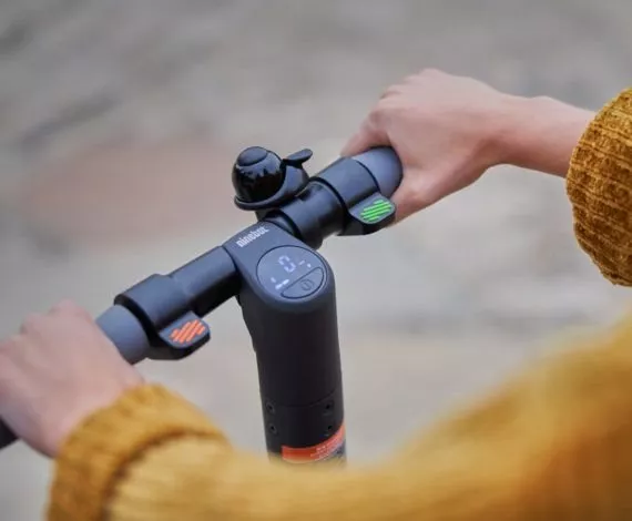 Segway Ninebot Kickscooter E22E Segway Ninebot Kickscooter E22E