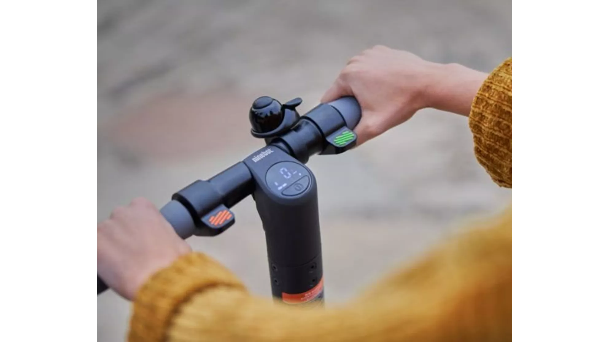 Segway Ninebot Kickscooter E25E - Image 2 Segway Ninebot Kickscooter E25E - Image 2