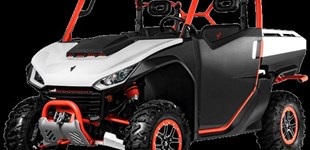 Segway Fugleman UT10 2021 vs Polaris RZR 800 2010 Segway Fugleman UT10 2021 vs Polaris RZR 800 2010