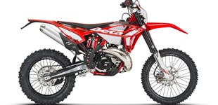 KTM 250 EXC 2017 vs Beta RR 250 2T 2021