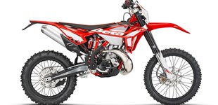 Beta Xtrainer 300 2018 vs Beta RR 200 2T 2021