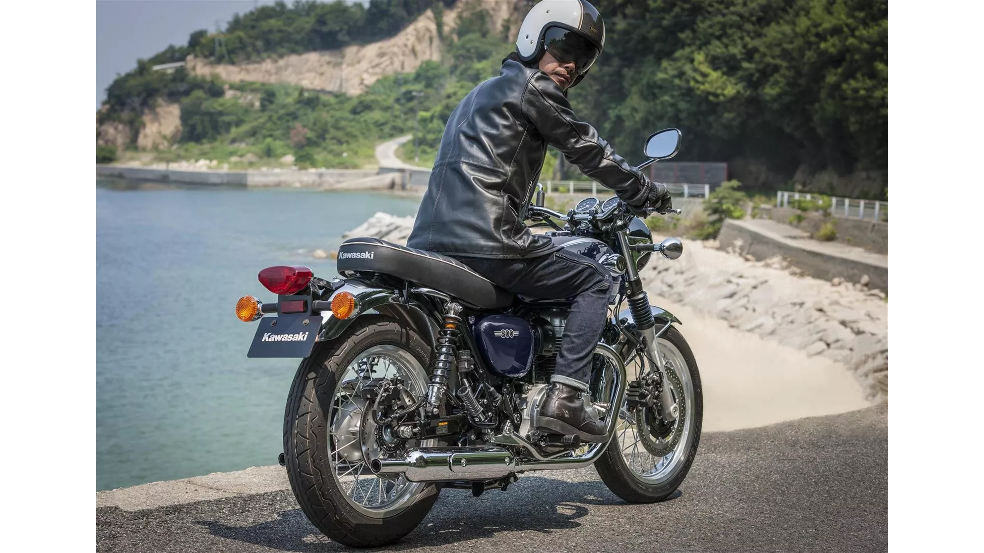 Kawasaki W800 - Image 2 Kawasaki W800 - Image 2