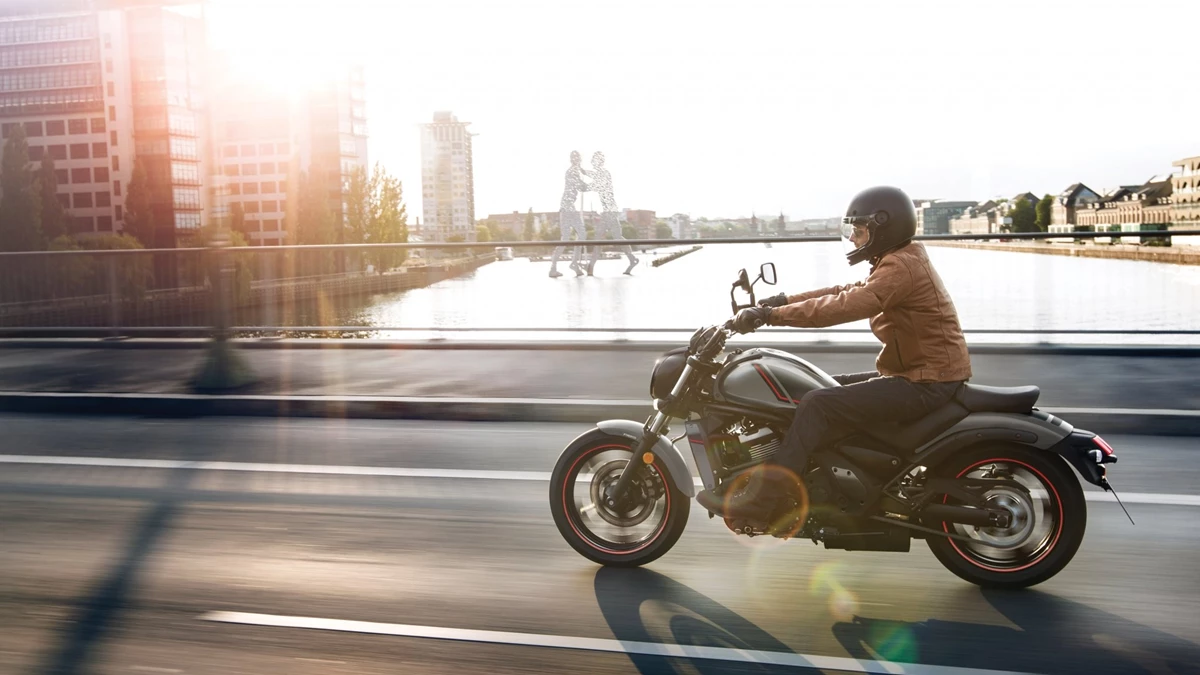 Kawasaki Vulcan S Bild 2: Kawasaki Vulcan S