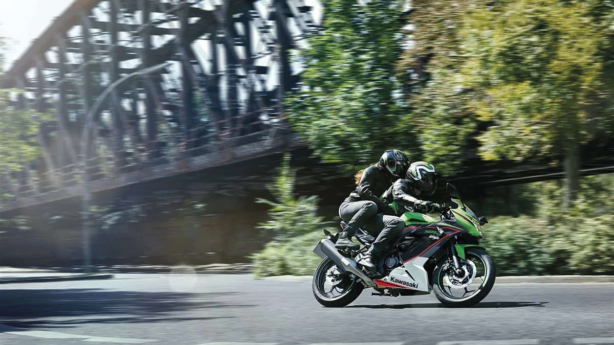 Kawasaki Ninja 125 Bild 6: Kawasaki Ninja 125