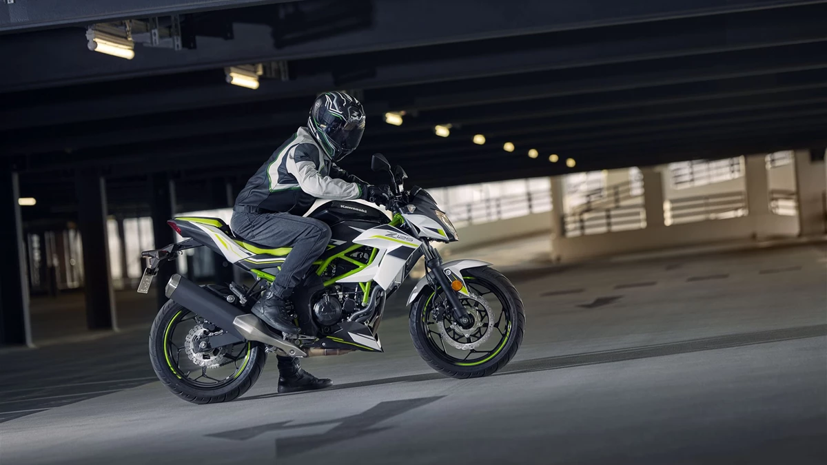 Kawasaki Z125 Bild 7: Kawasaki Z125