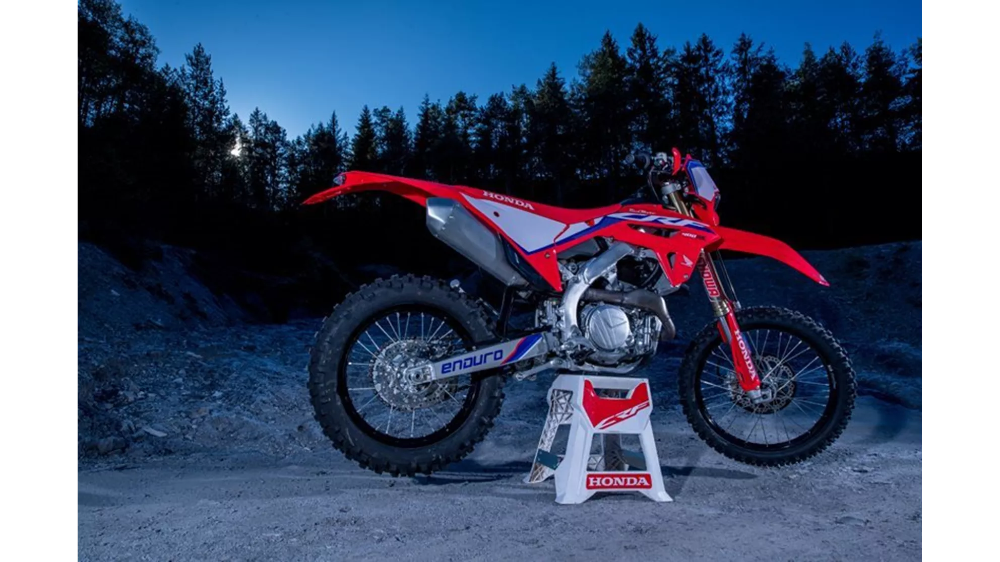 Red Moto CRF 400RX Enduro Special - Image 11