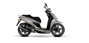 Fantic 50E Competition 2020 vs Motron Ventura 125 2021