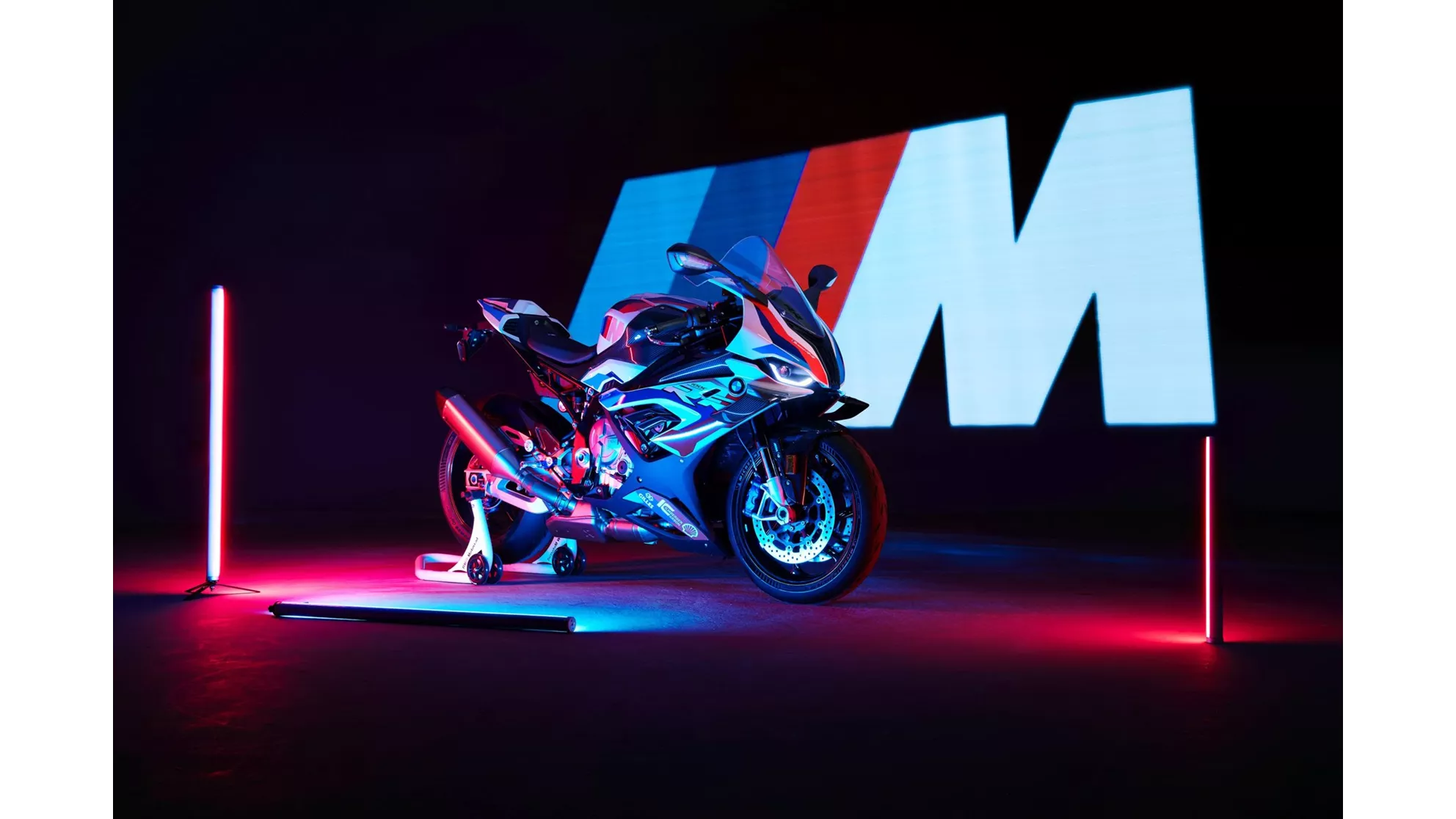 BMW M 1000 RR - Image 5 BMW M 1000 RR - Image 5