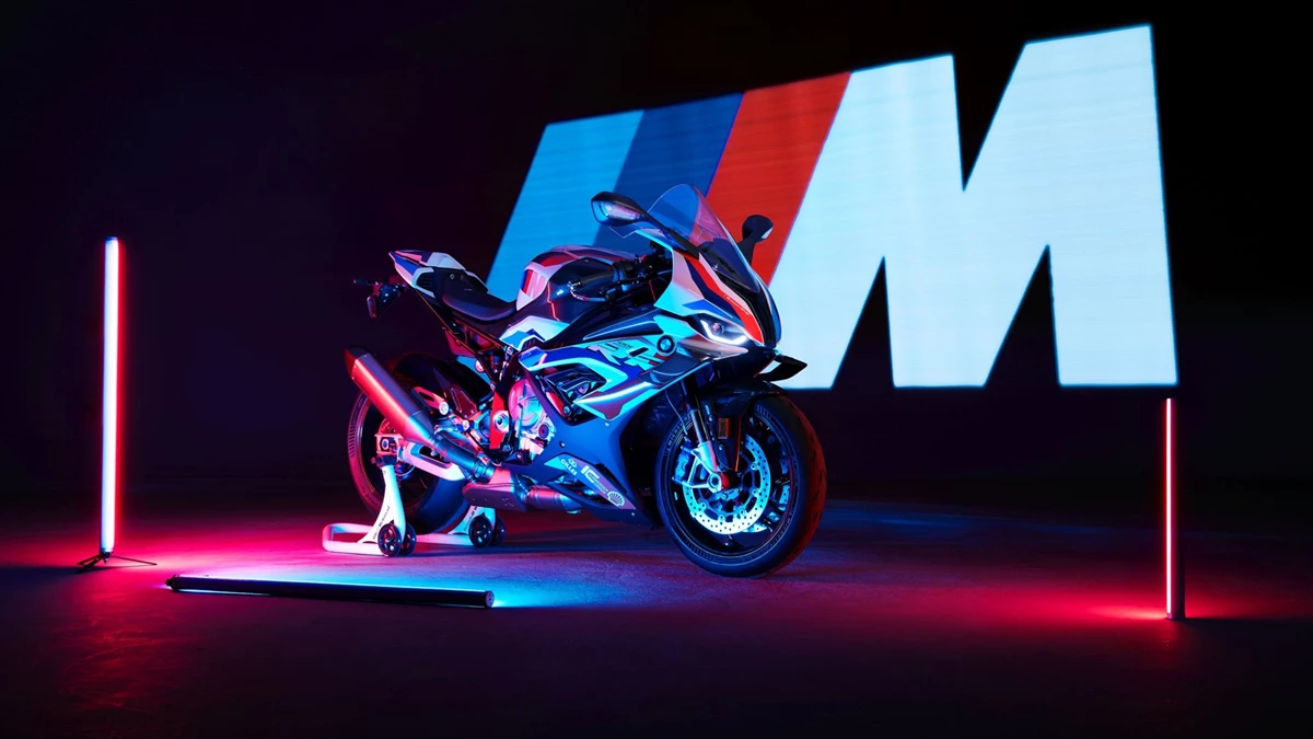BMW M 1000 RR Bild 7: BMW M 1000 RR