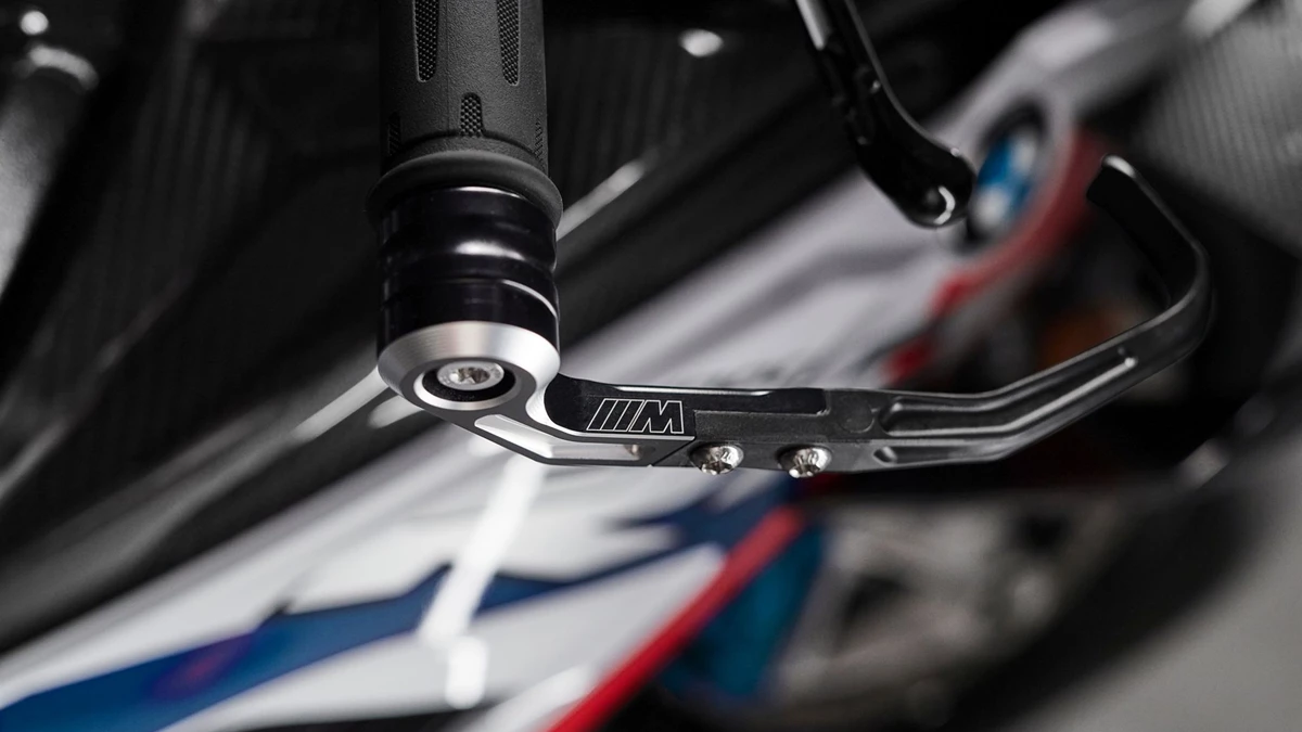 BMW M 1000 RR Bild 18: BMW M 1000 RR