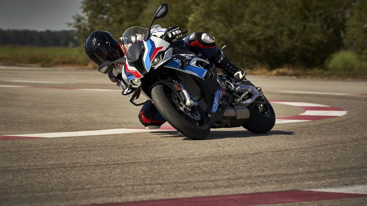 BMW M 1000 RR Bild 54: BMW M 1000 RR