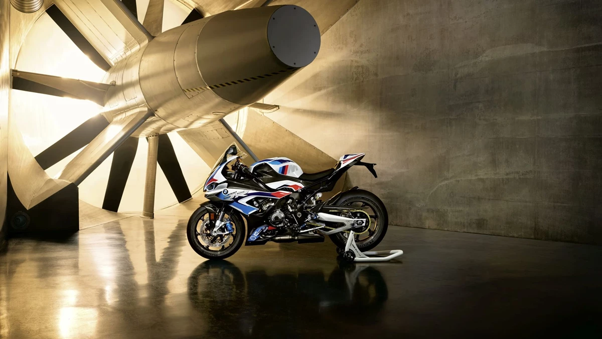 BMW M 1000 RR Bild 55: BMW M 1000 RR