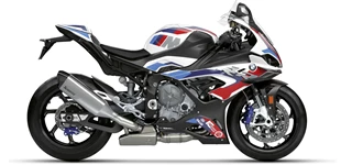 BMW F 900 XR 2021 vs BMW M 1000 RR 2021 BMW F 900 XR 2021 vs BMW M 1000 RR 2021