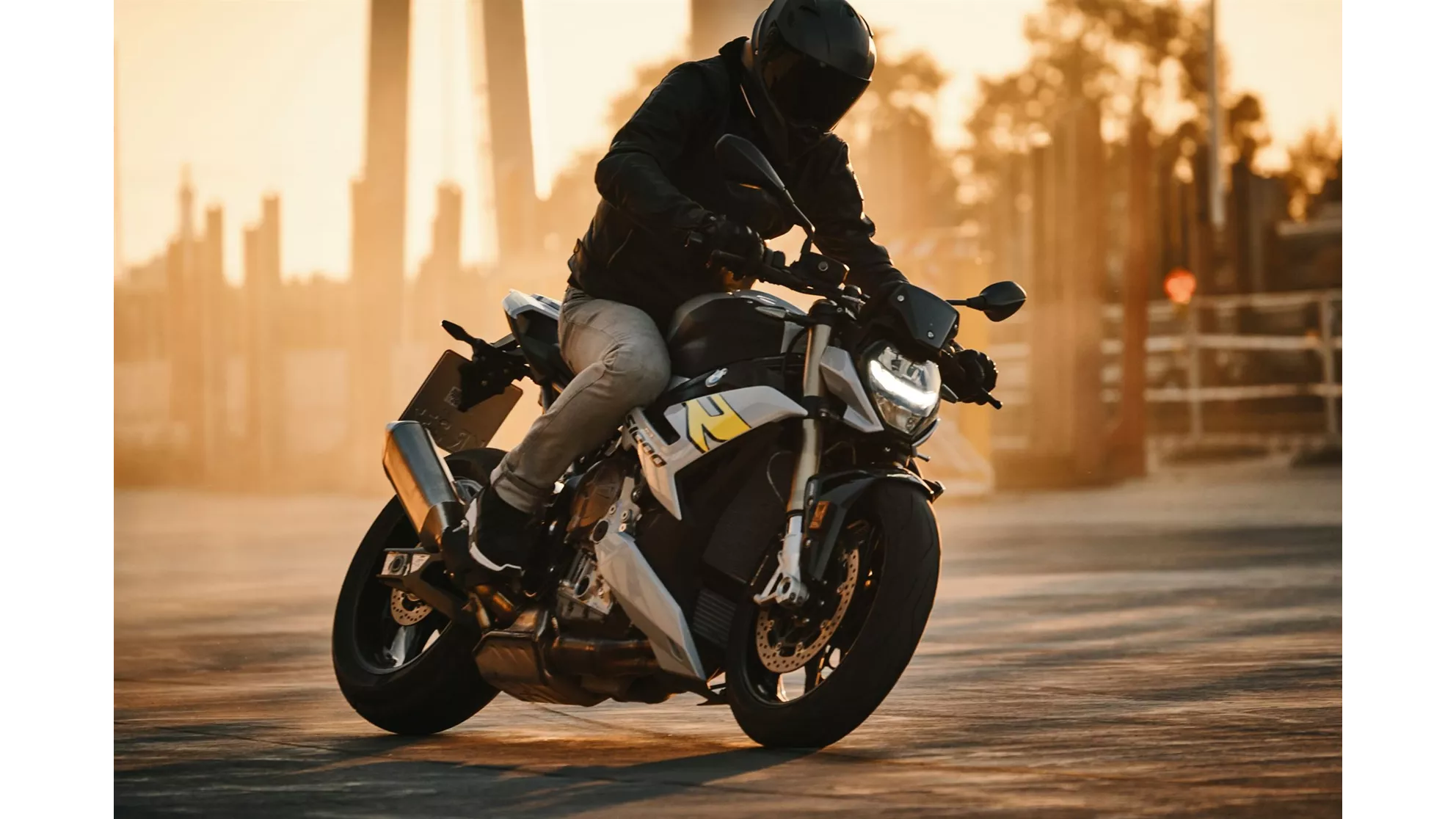 BMW S 1000 R - Image 5 BMW S 1000 R - Image 5