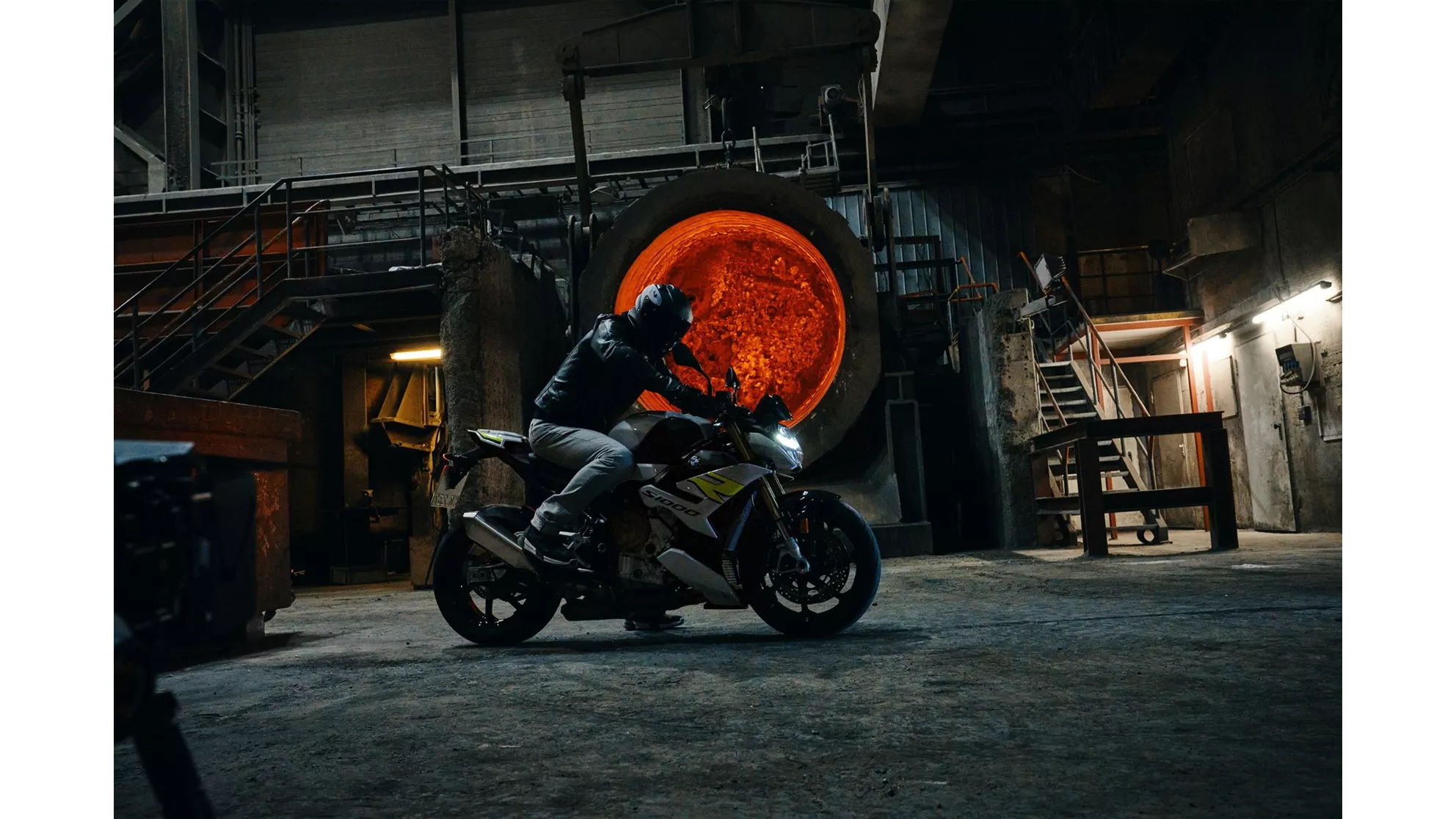BMW S 1000 R - Image 3 BMW S 1000 R - Image 3