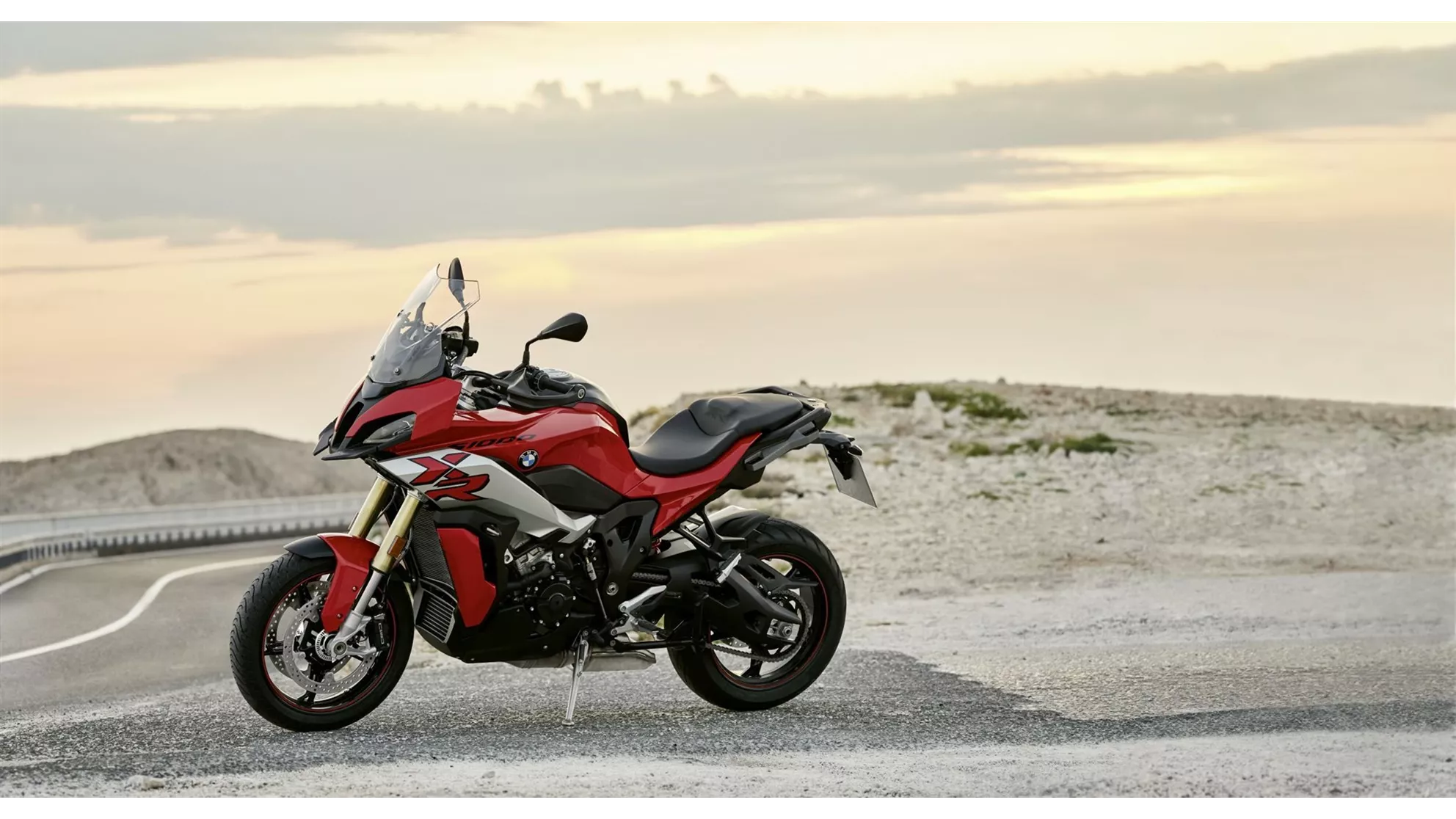 BMW S 1000 XR - Image 3 BMW S 1000 XR - Image 3