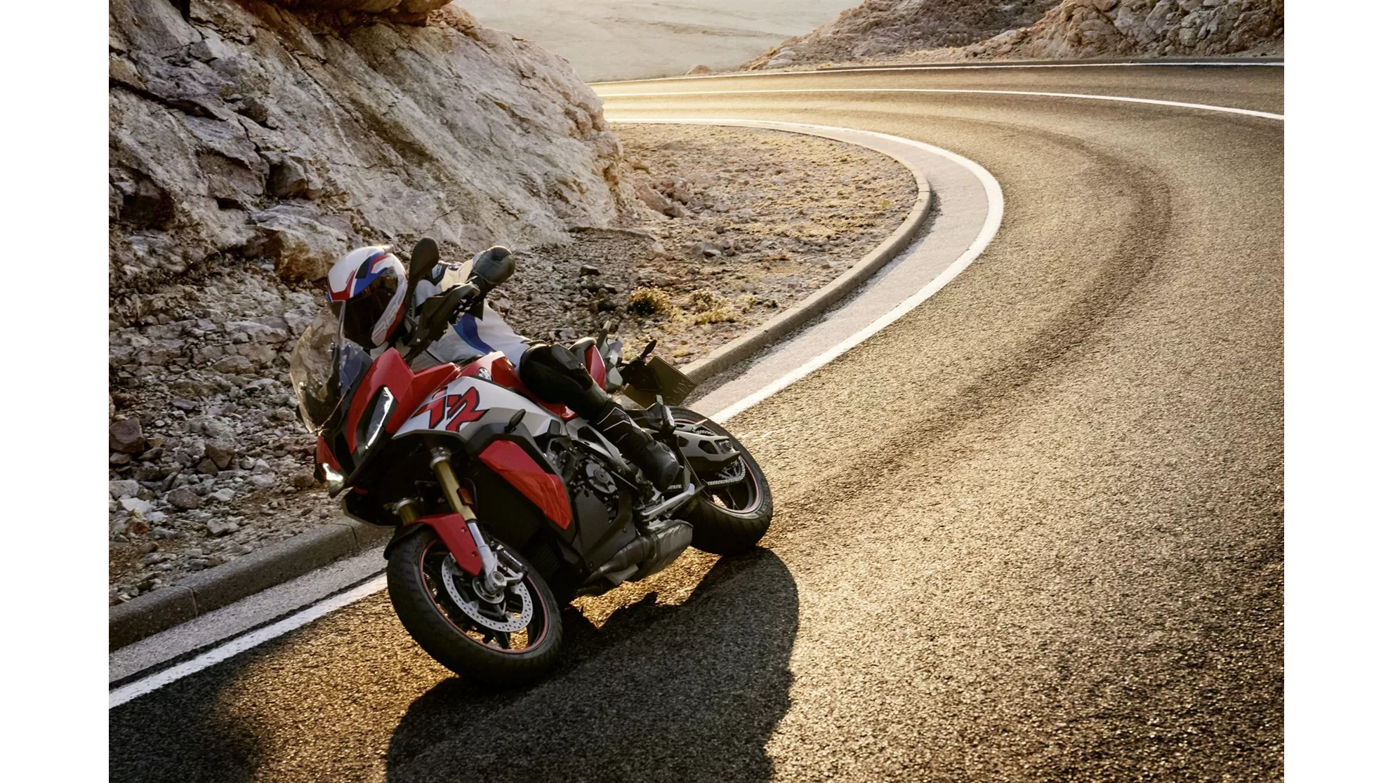 BMW S 1000 XR - Image 20 BMW S 1000 XR - Image 20