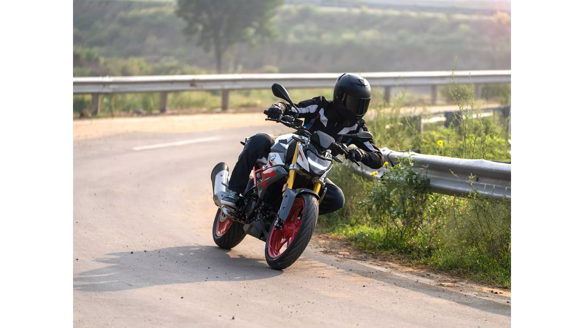 BMW G 310 R - Image 7 BMW G 310 R - Image 7
