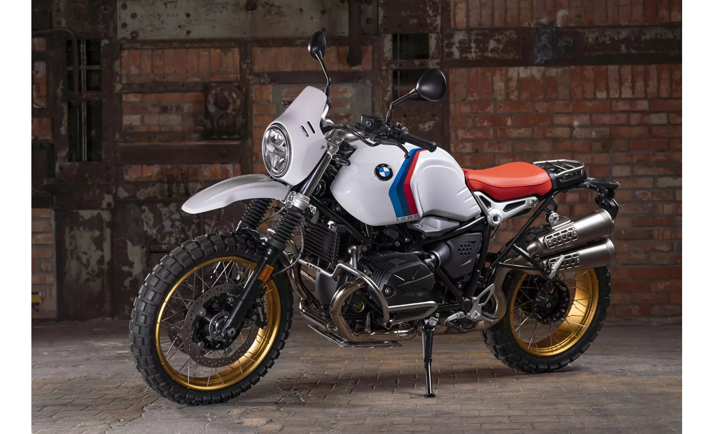 BMW R nineT Urban G/S 2021 vs BMW R nineT Scrambler 2016