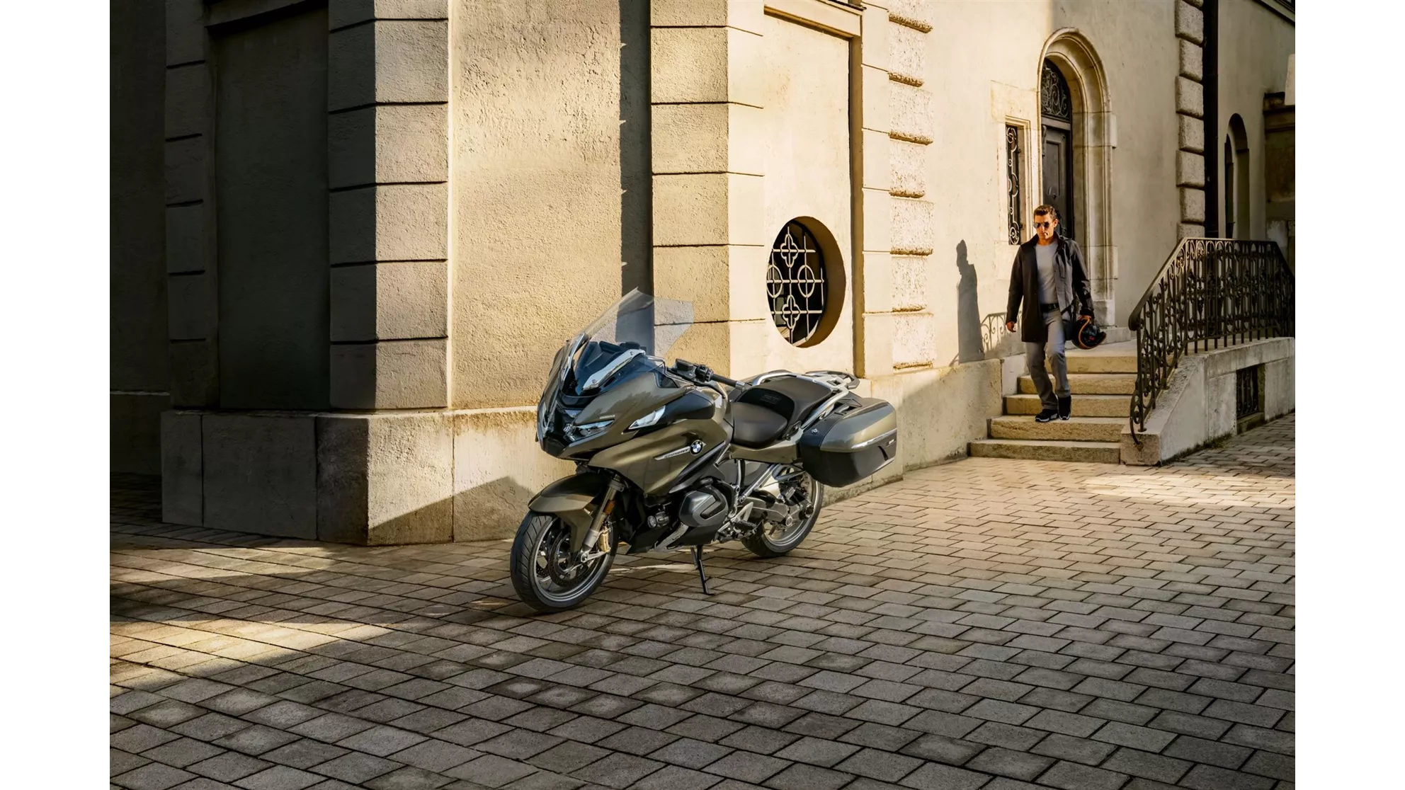 BMW R 1250 RT - Image 4 BMW R 1250 RT - Image 4