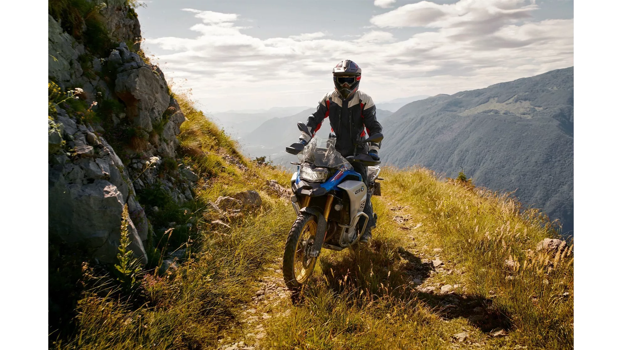 BMW F 850 GS Adventure - Image 14 BMW F 850 GS Adventure - Image 14