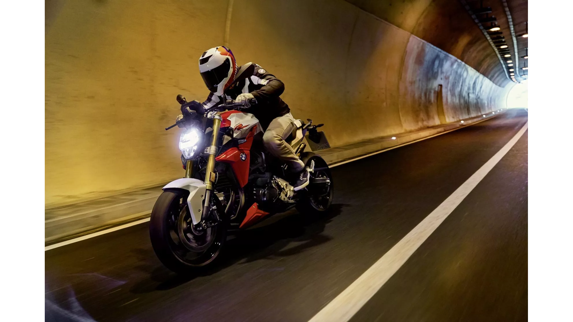 BMW F 900 R - Image 17 BMW F 900 R - Image 17