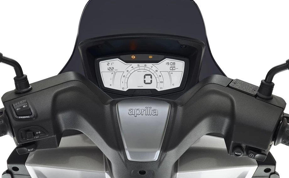 Aprilia SXR 50 Bild 6: Aprilia SXR 50