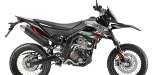 Ducati Monster 1200 S 2015 vs Aprilia SX 125 2021 Ducati Monster 1200 S 2015 vs Aprilia SX 125 2021