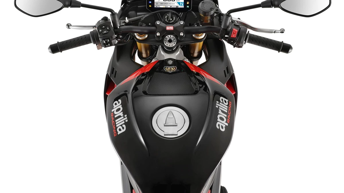 Aprilia Tuono V4 1100 Factory Bild 2: Aprilia Tuono V4 1100 Factory