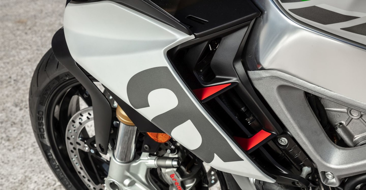 Aprilia Tuono V4 1100